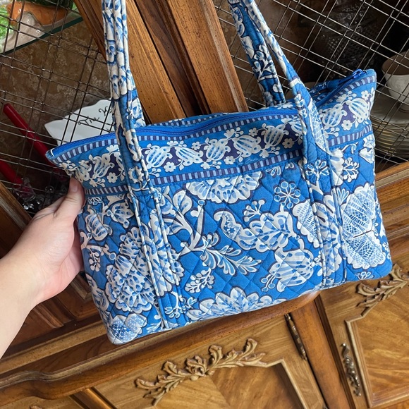 Quilted blue Vera Bradley Bag - Picture 6 of 15